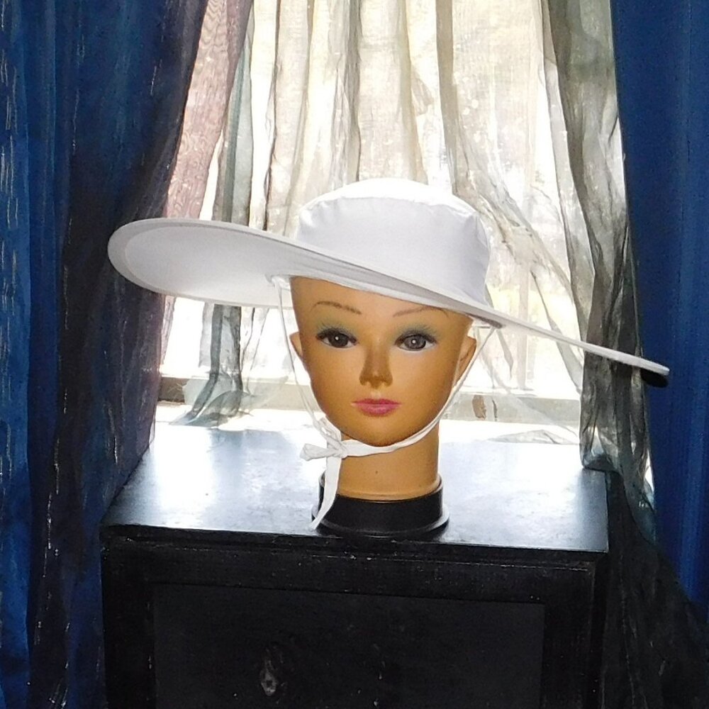 Just Lady like – Vintage Large Brimmed Cartwheel Kentucky Derby Hat for Woman -